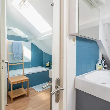 Nid Douillet Au Bord De L'erdre 낭트